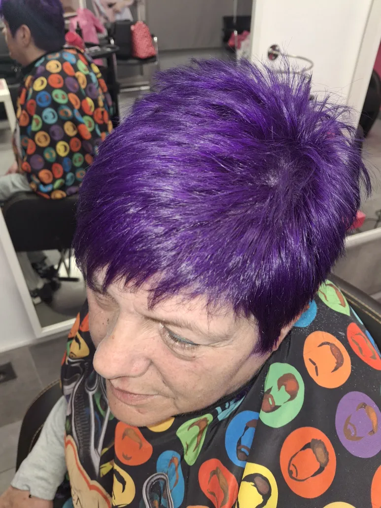 Fantasy color violeta — cambio de imagen